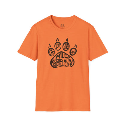 A Journey Of 1000 Miles Begins With A Single Step Cat Unisex T-Shirt